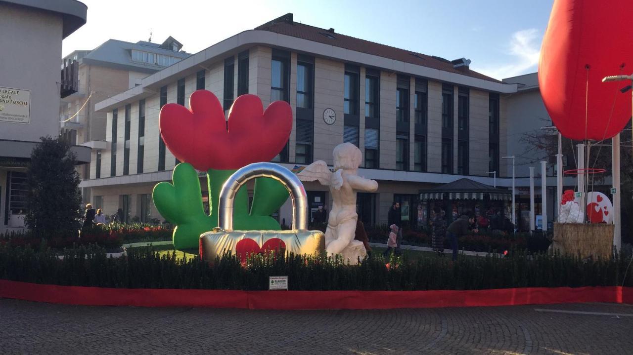 Dea Della Salute Hotel Bellaria-Igea Marina Buitenkant foto